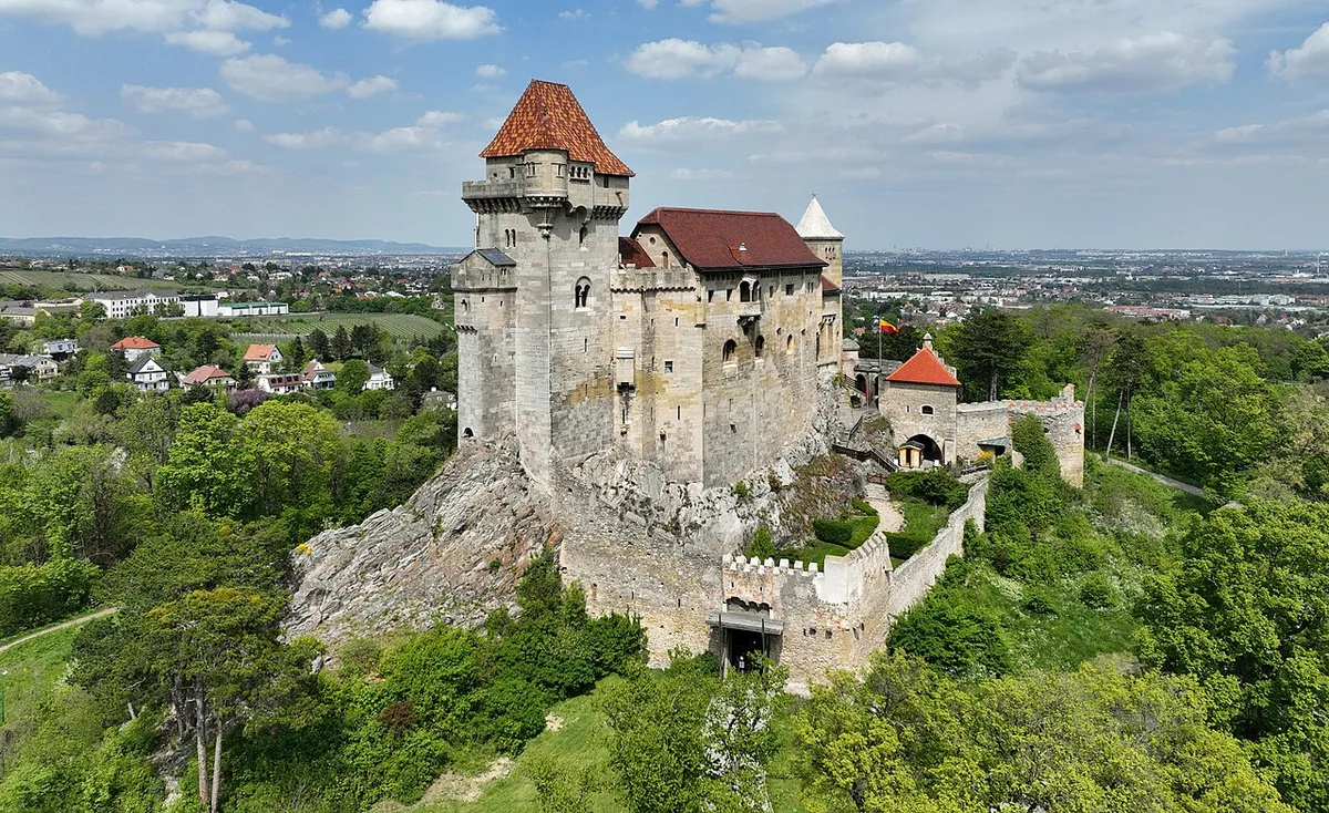 Burg Liechtenstein — photo 1