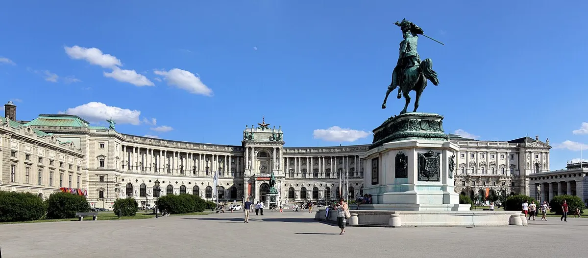 Hofburg Palace — photo 1