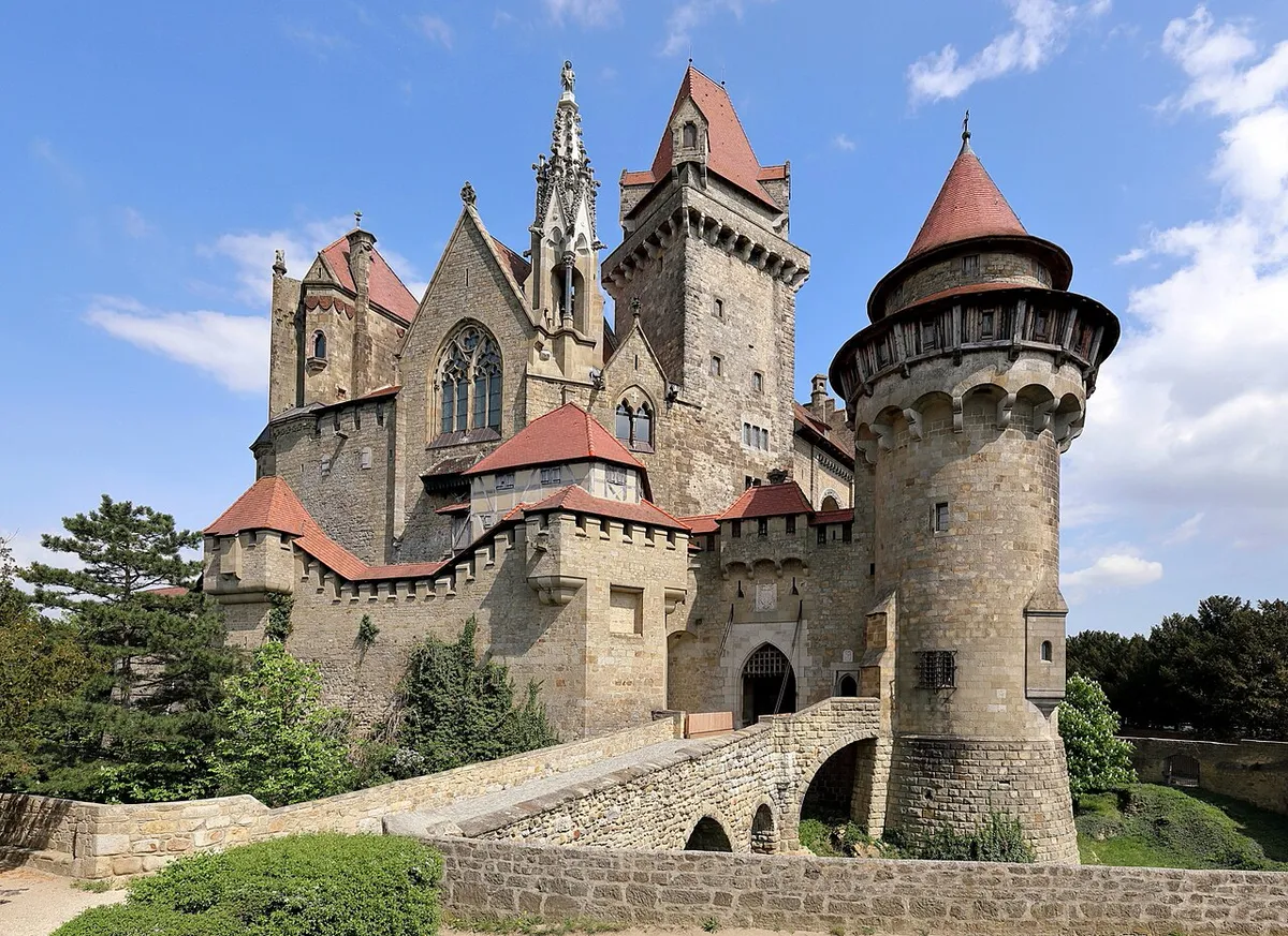 Kreuzenstein Castle — photo 1
