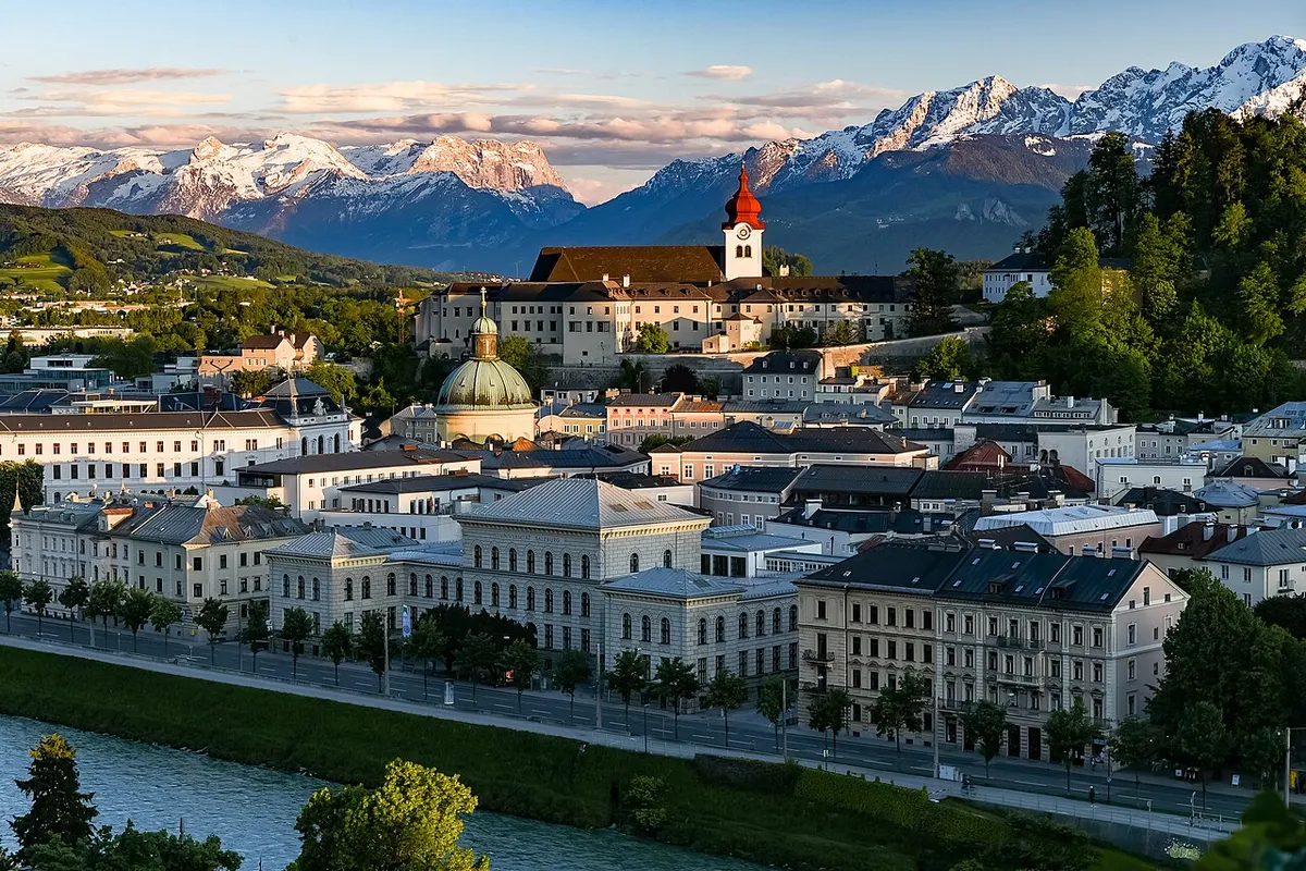 Salzburg Old Town — photo 1