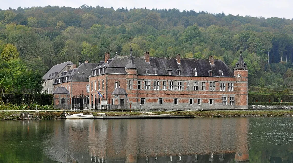 Castle of Freÿr — photo 1