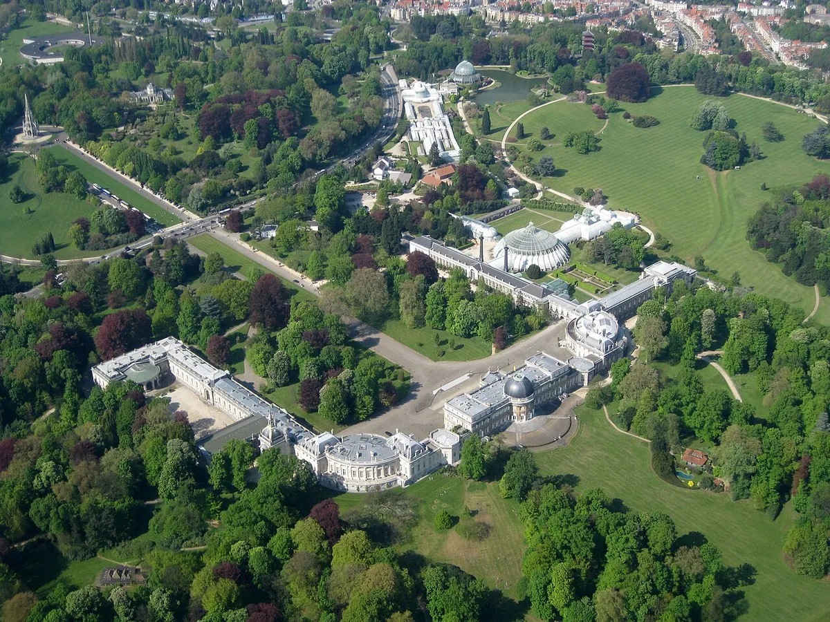 Château de Laeken — photo 1