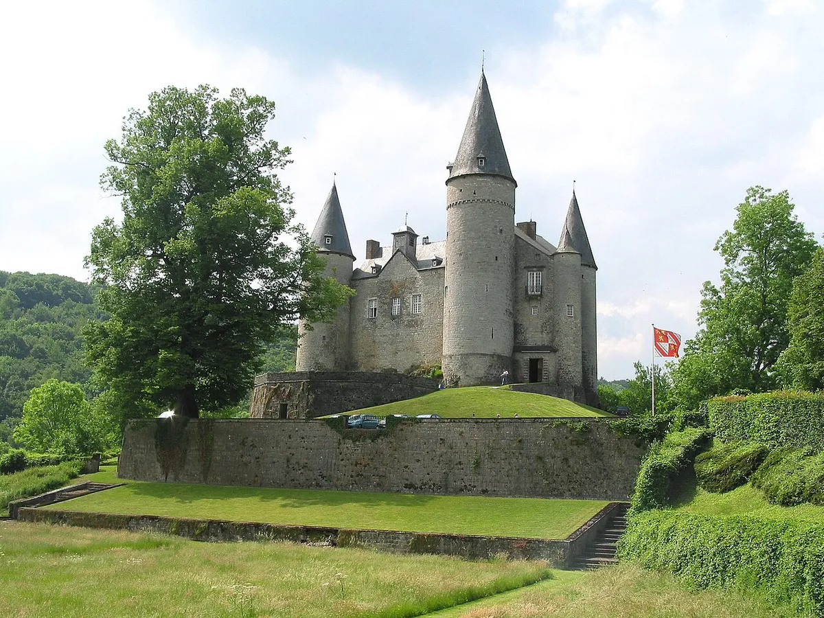 Château de Vêves — photo 1
