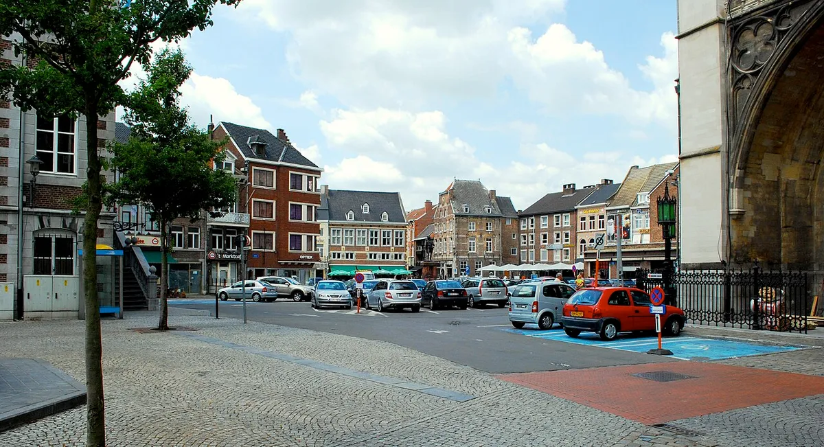 Tongeren Historic Centre — photo 1