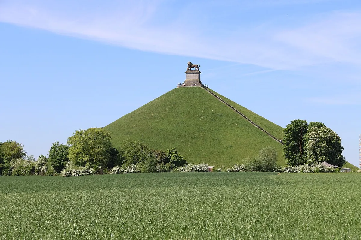 Waterloo Battlefield & Lion's Mound — photo 1