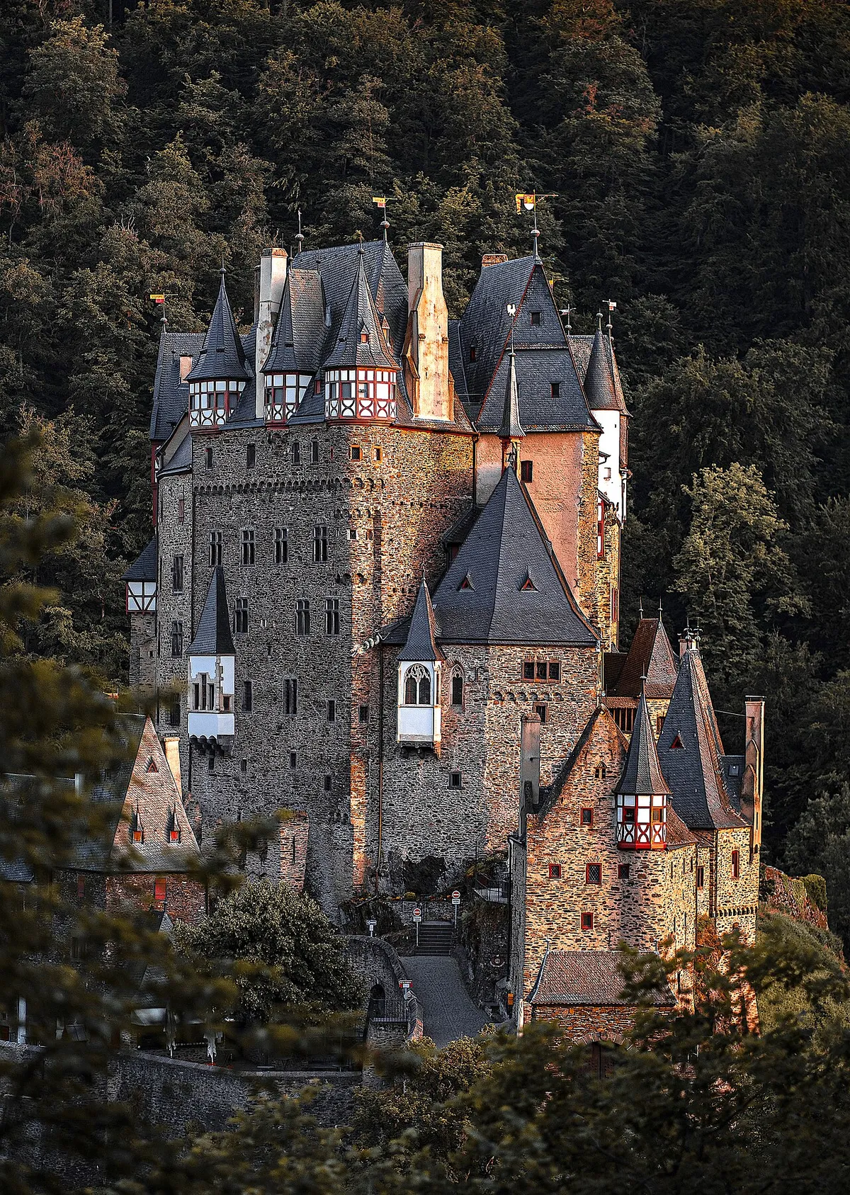 Burg Eltz — photo 1