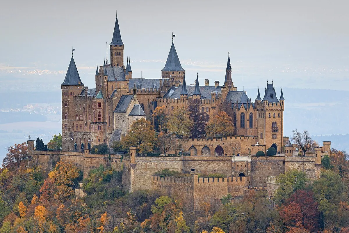 Hohenzollern Castle — photo 1