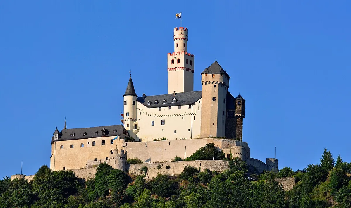 Marksburg Castle — photo 1