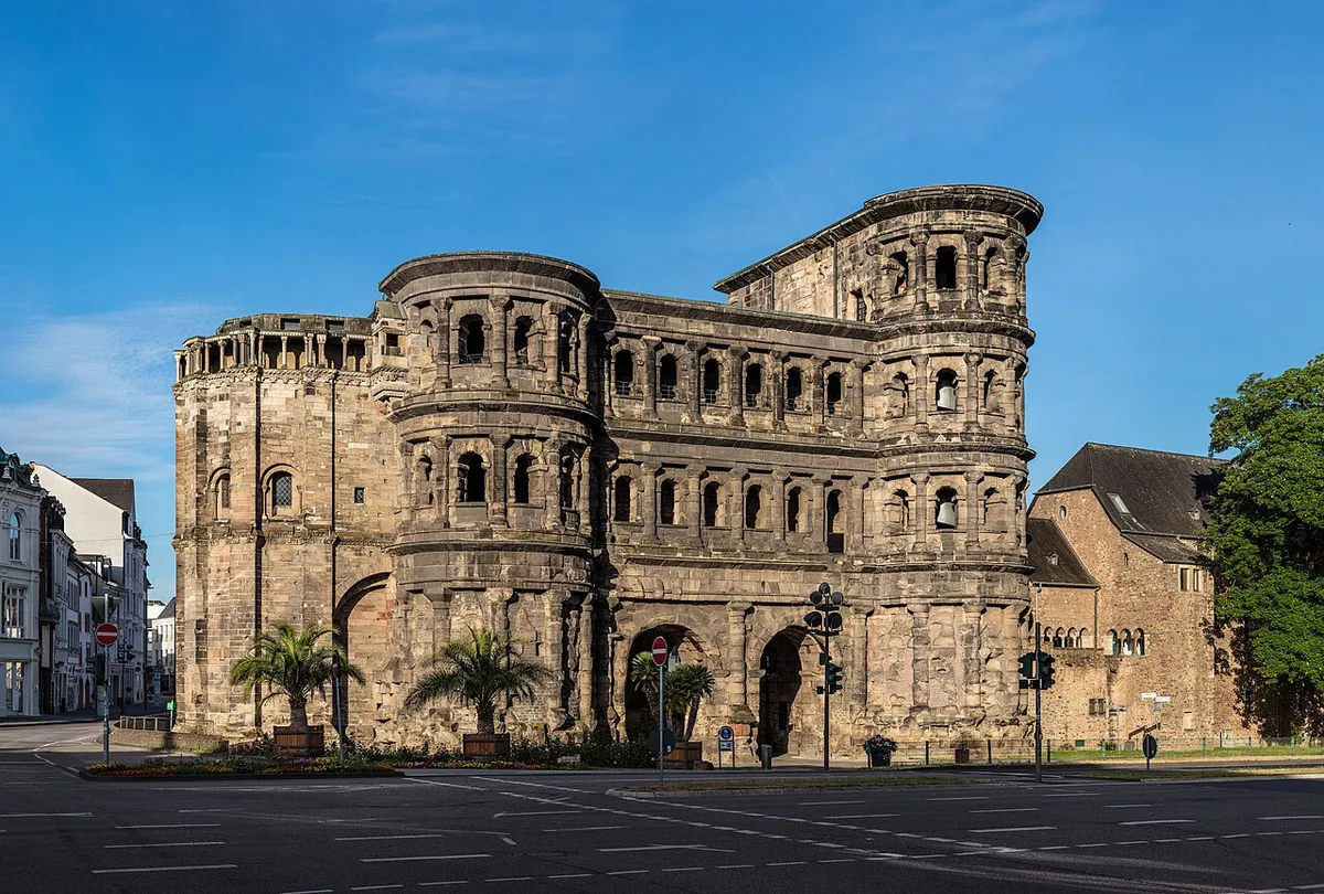 Porta Nigra — photo 1