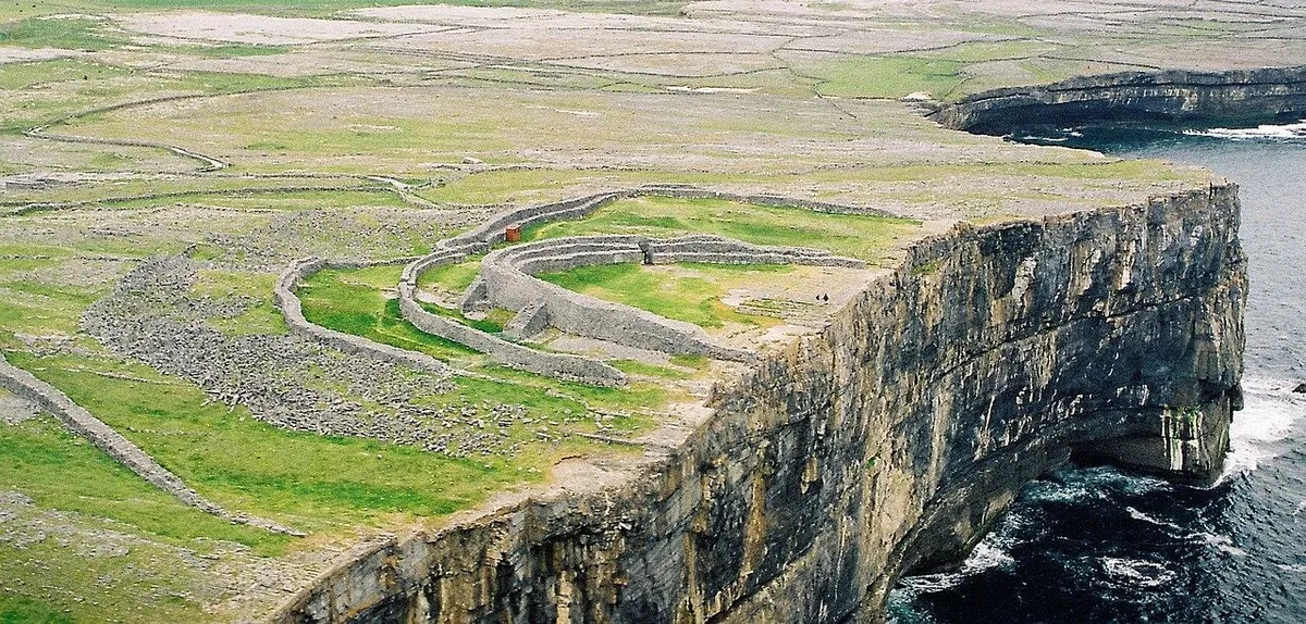 Dún Aonghasa — photo 1