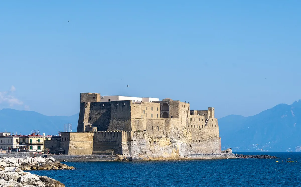 Castel dell'Ovo — photo 1