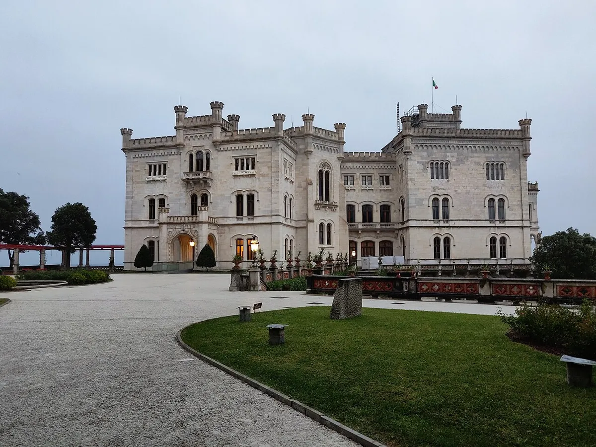 Castello di Miramare — photo 1