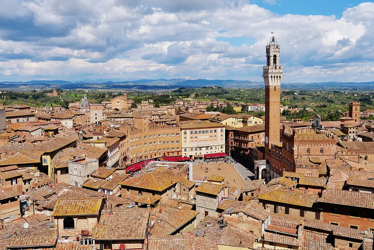 Siena Historic Centre — photo 1