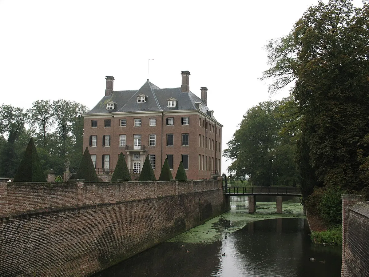 Kasteel Amerongen — photo 1