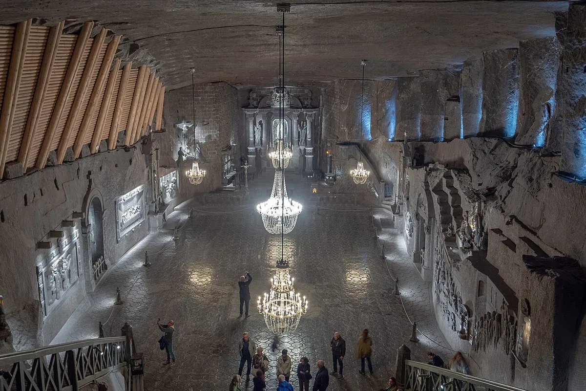 Wieliczka Salt Mine — photo 1