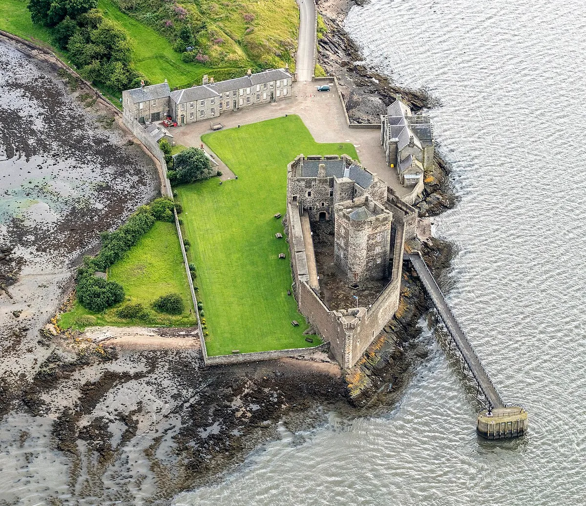 Blackness Castle — photo 1