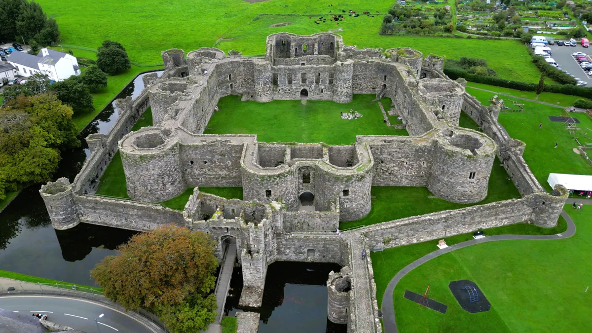 Beaumaris Castle — photo 1