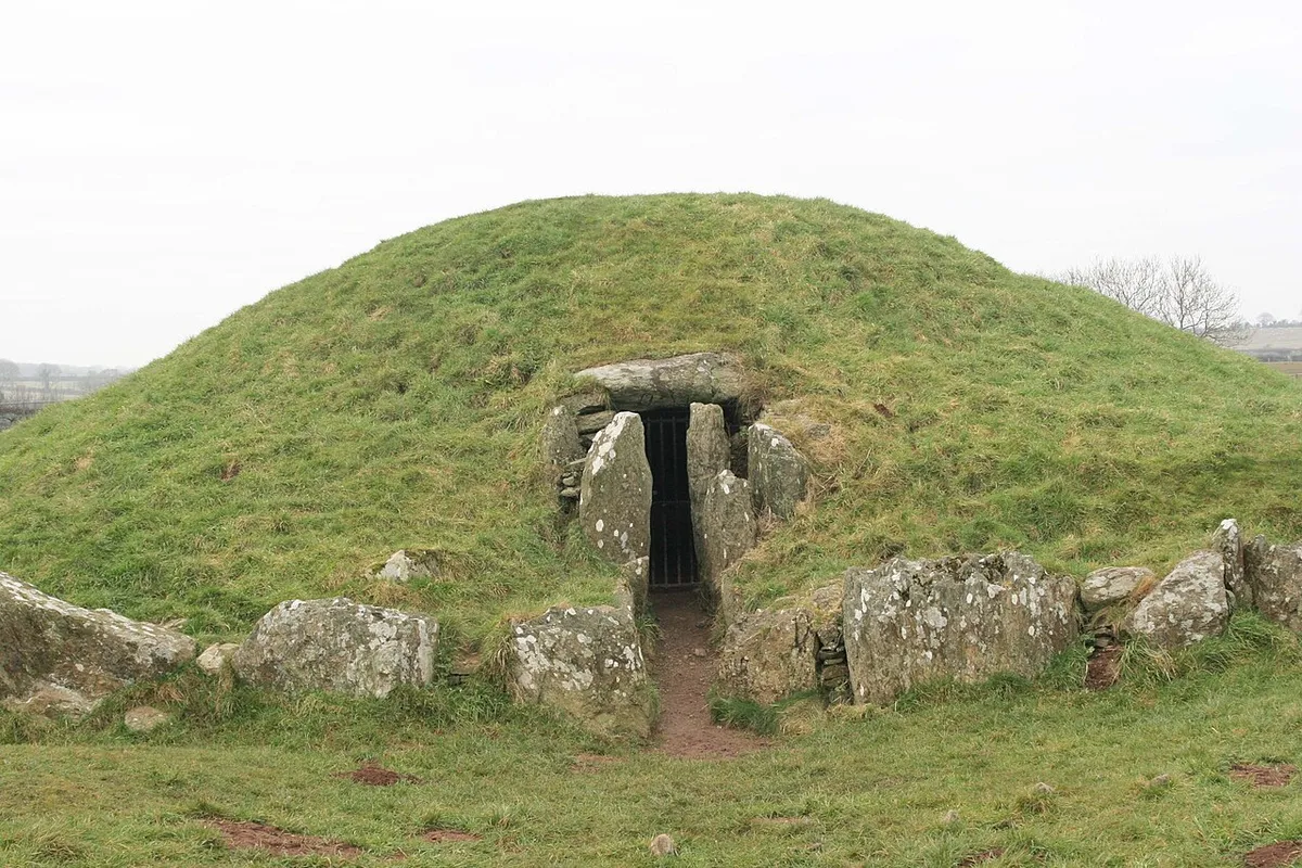 Bryn Celli Ddu — photo 1