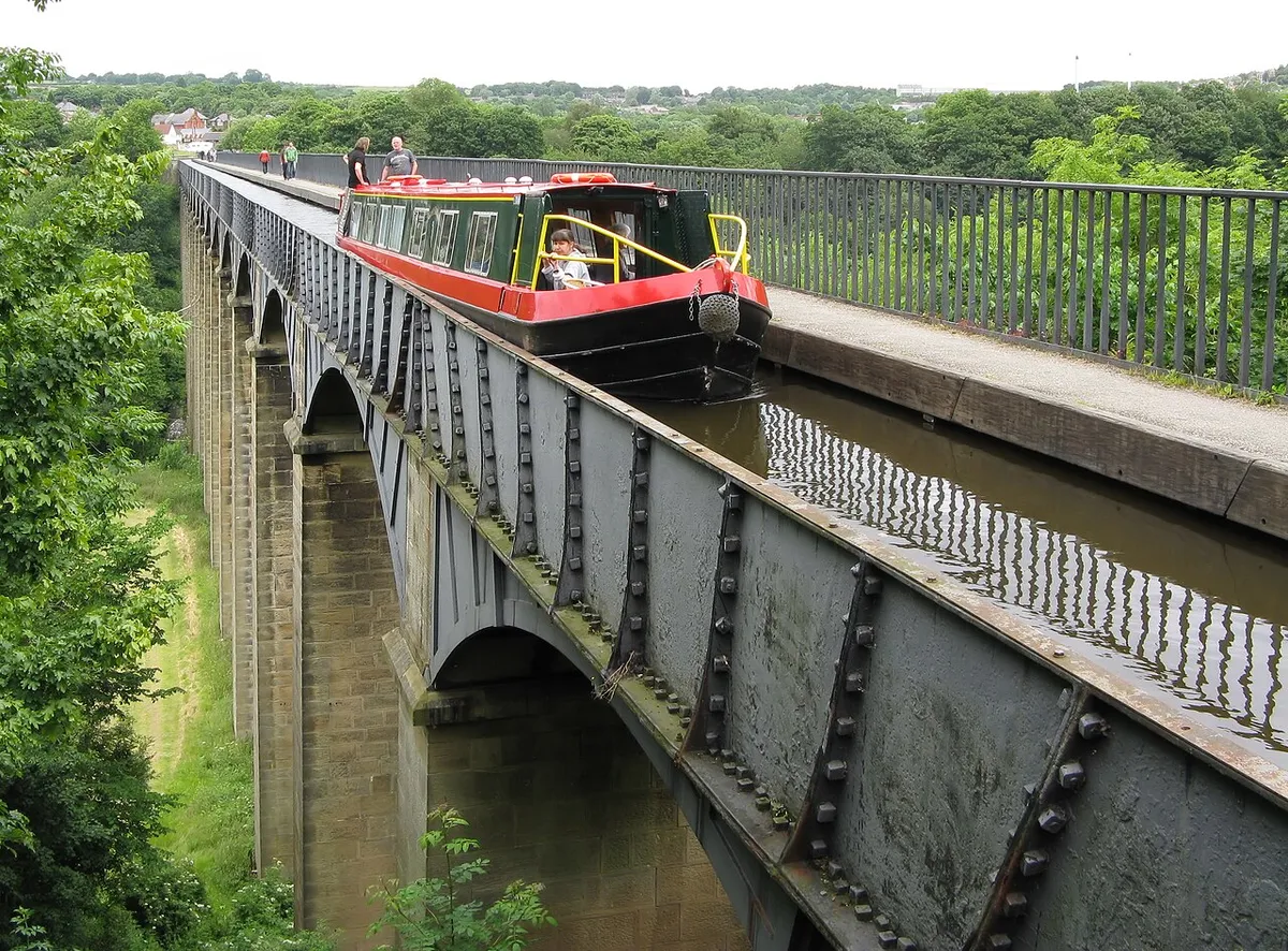 Pontcysyllte Aqueduct — photo 1