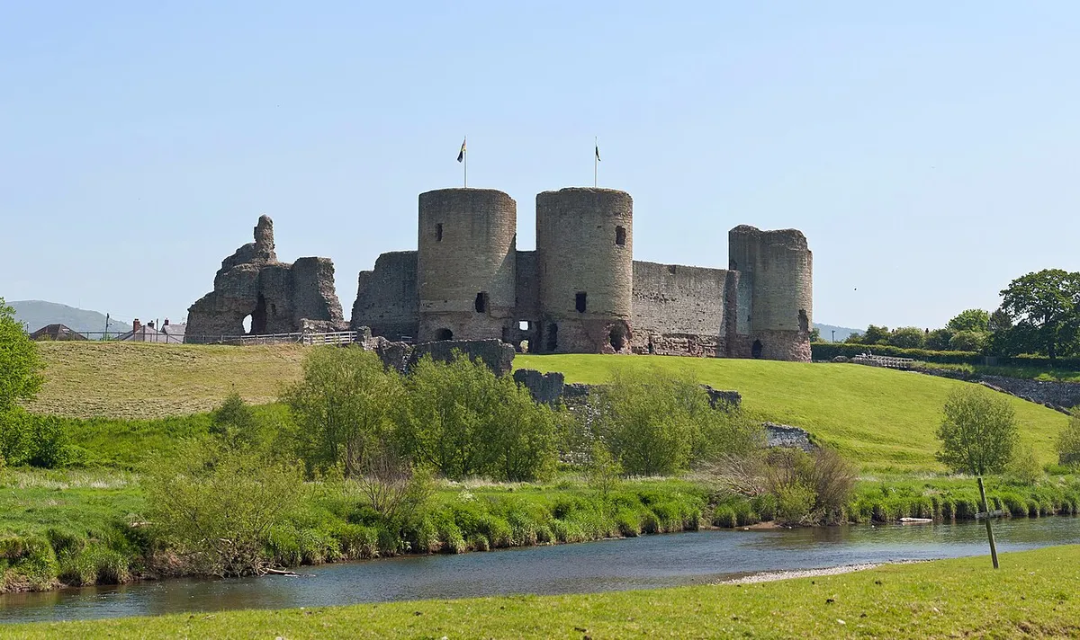 Rhuddlan Castle — photo 1